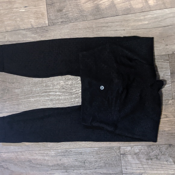 Lululemon black yoga pants - Picture 2 of 10